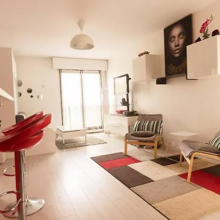 Paris A Portee De Main Apartment